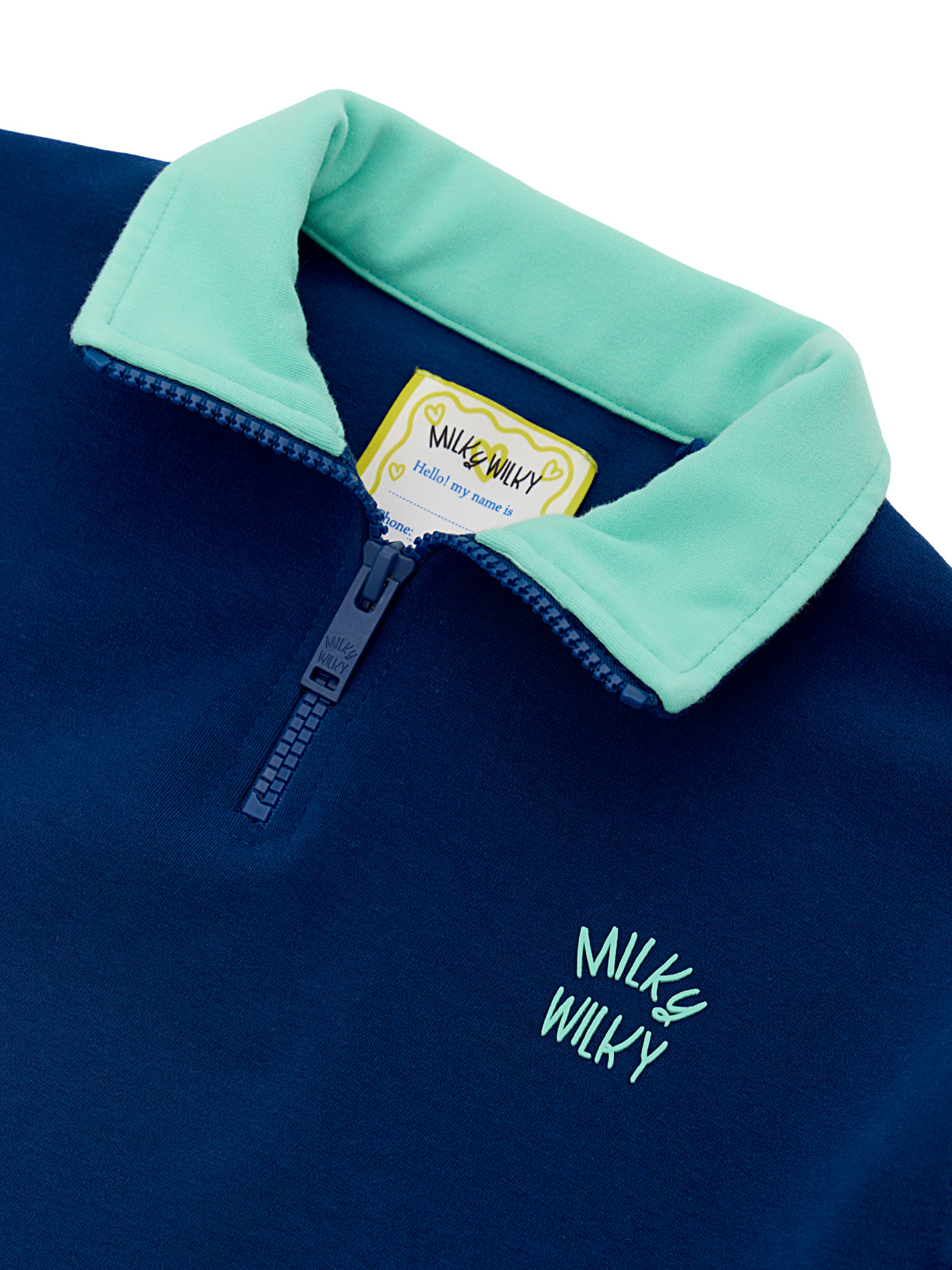 Dik Yaka Yarım Fermuarlı Sweatshirt